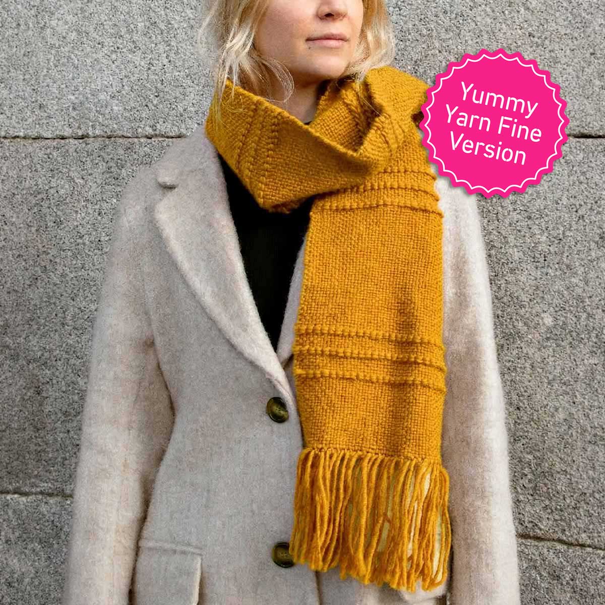 Kit de tissage écharpe Fluffy Scarf - Pelotes et métier à tisser moyen avec patron