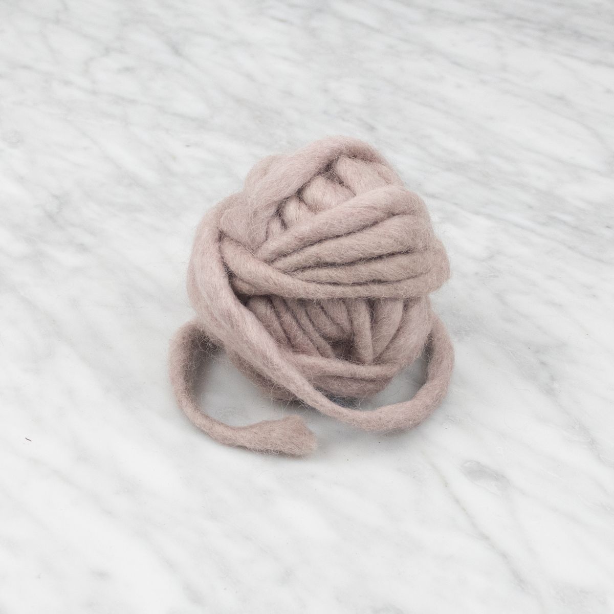 Chunky Wave Felted Yarn - Peach Blossom – Fūnem Studio