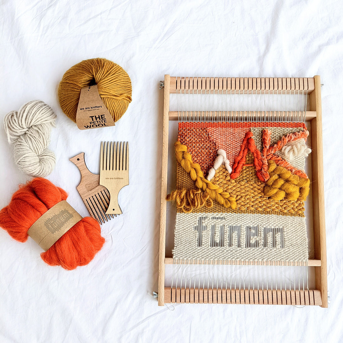 WEAVING VS. KNITTING: WHAT SETS THEM APART?