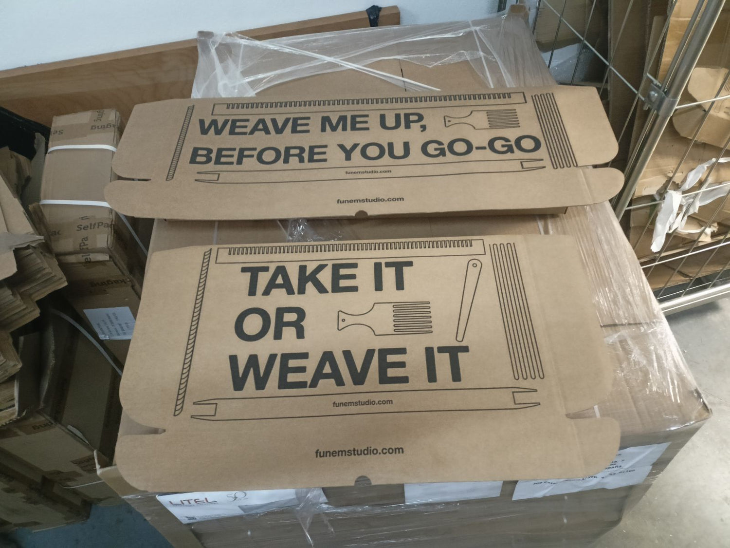 Branded box Small/Medium loom + yarn (FNM-BOX-R028-0)