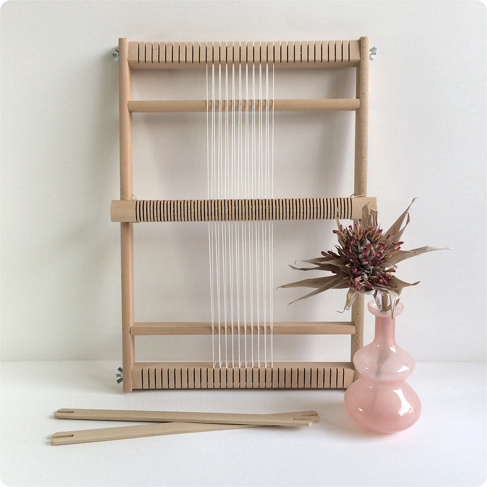 How to Hand weave for beginners – Fūnem Studio
