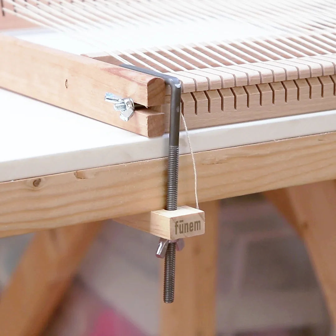 Metal Clamps + Fiber Brush + Scissors