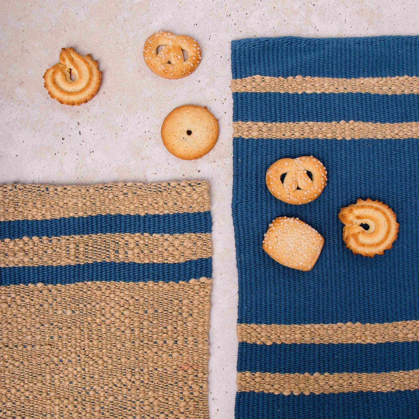 Mocha towels (x2) Weaving Kit - Supplies and Medium loom with Pattern