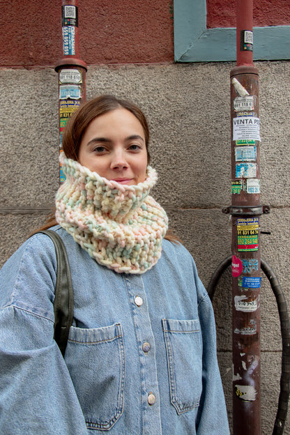 We Are Knitters Knitting Kit - Himba Snood in Marshmallow