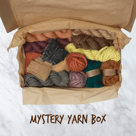 ❓🎁 Mystery Yarn Box – A Surprise Selection of Fibers
